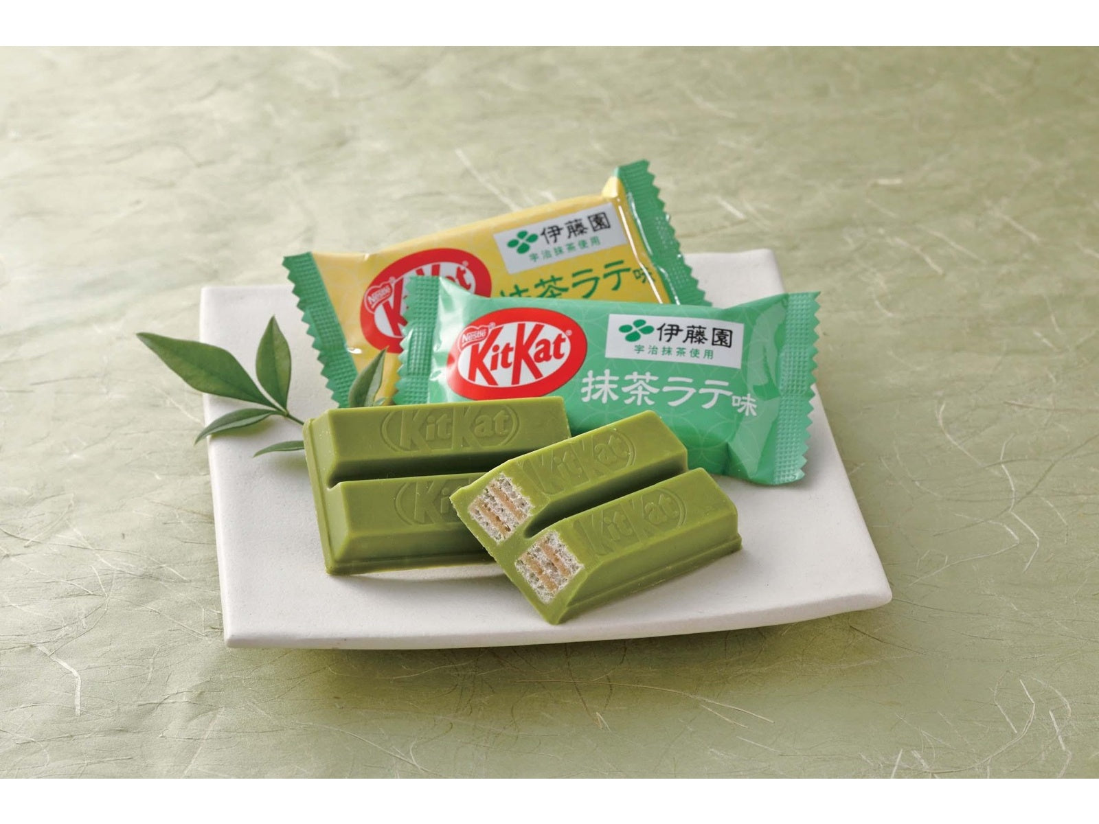 Nestle Kitkat Matcha Latte Flavour Chocolate Wafer 9P