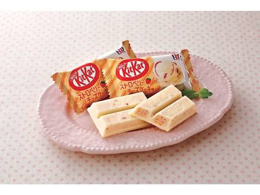 Nestle Kit Kat Strawberry Cheesecake Flavor 9 Pieces (Best Before: 30-04-2027)