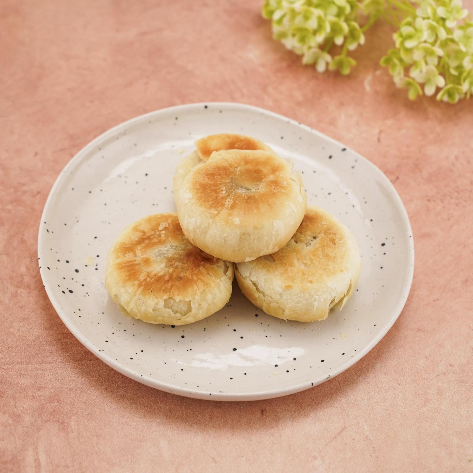 Dao Xiang Cun Golden Su-Style Mooncakes 400g