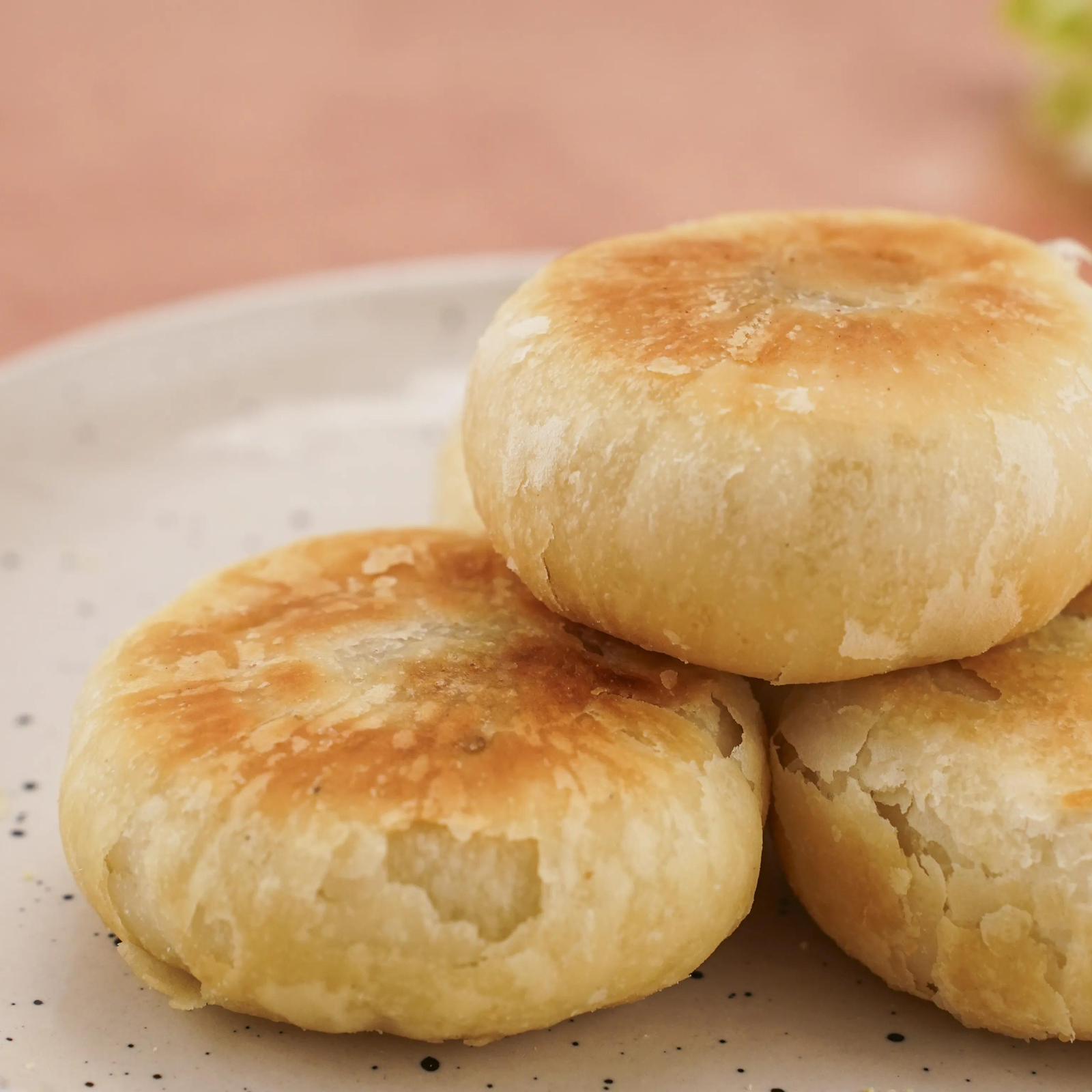 Dao Xiang Cun Golden Su-Style Mooncakes 400g